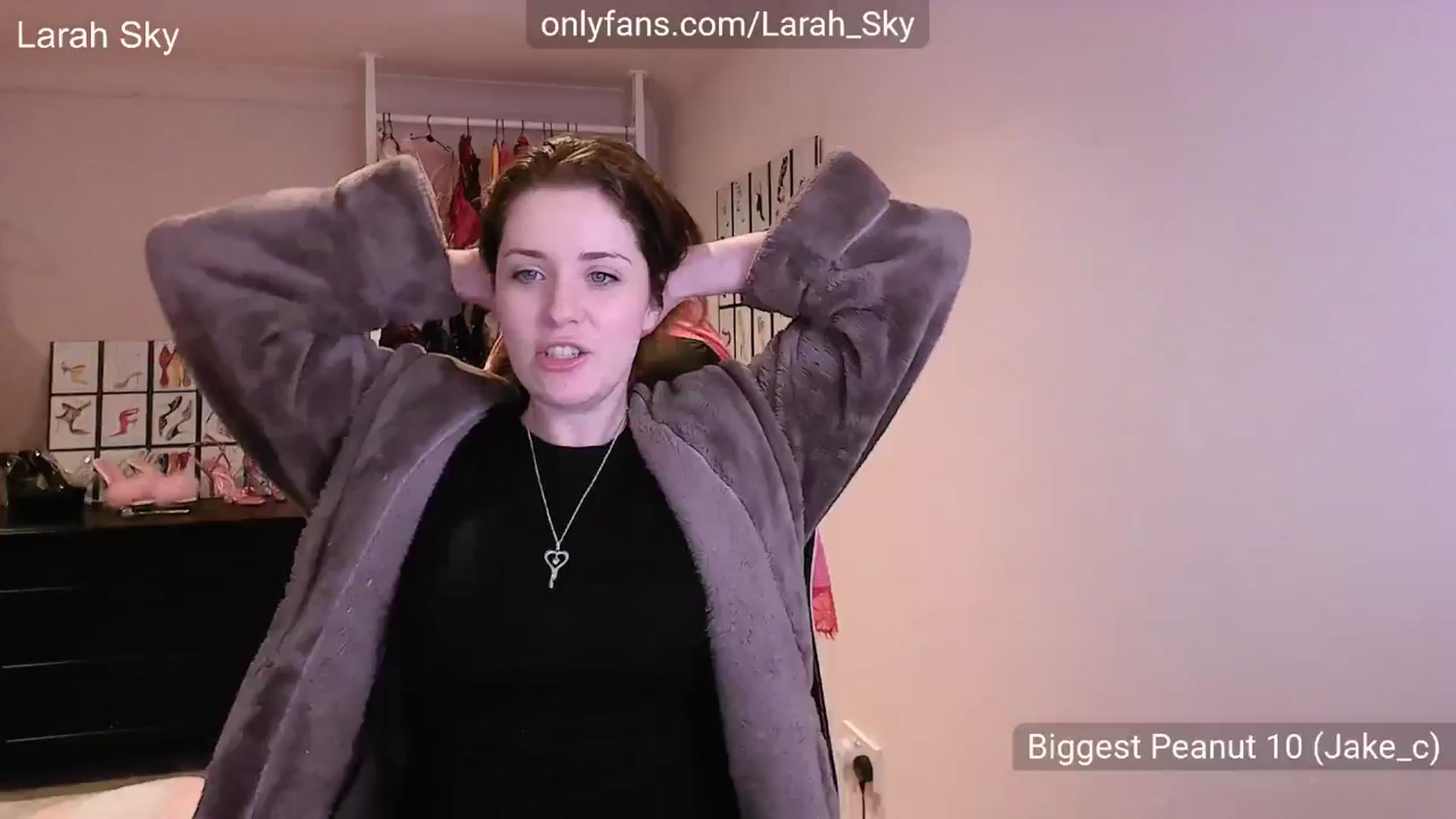 Gallery image thumbnail from Larah_Sky's myfreecams stream on, 10/03/2025, 16:45 image 11 of 20