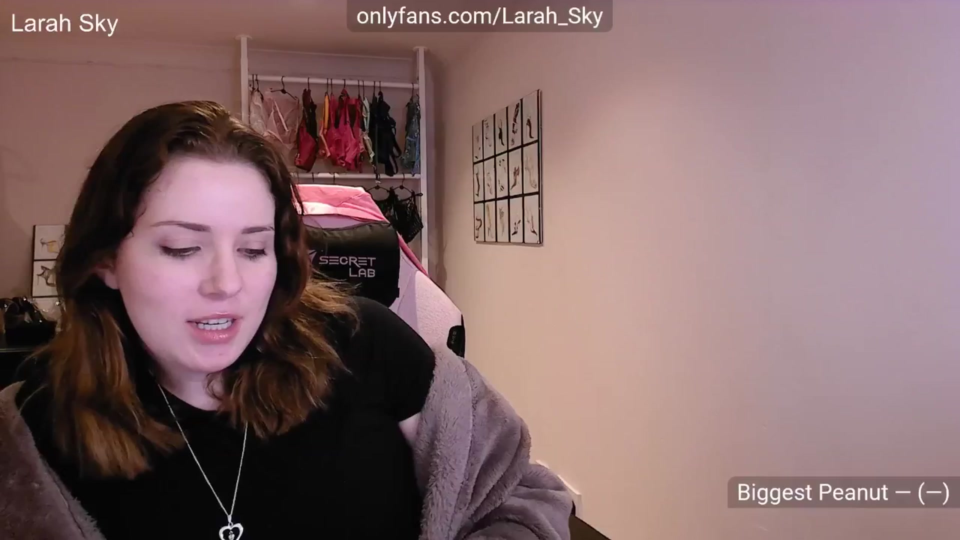 Gallery image thumbnail from Larah_Sky's myfreecams stream on, 10/03/2025, 16:45 image 2 of 20