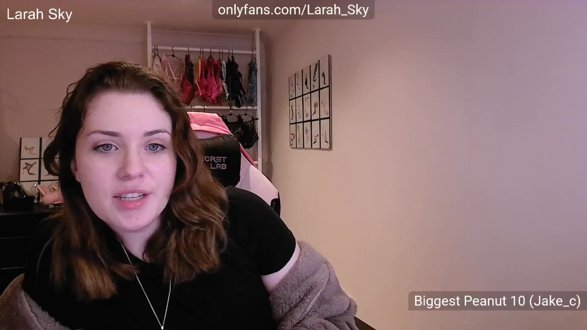Gallery image thumbnail from Larah_Sky's myfreecams stream on, 10/03/2025, 16:45 image 8 of 20