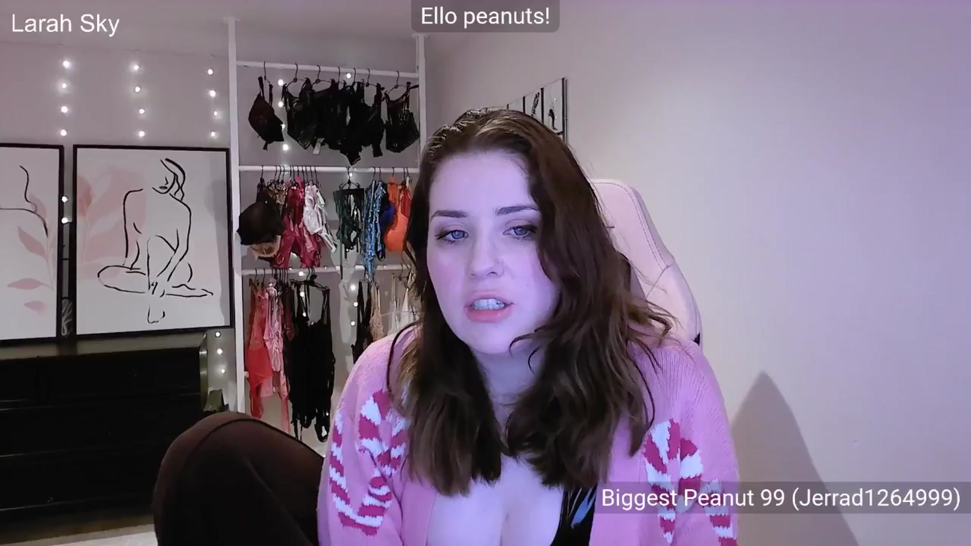 Gallery image thumbnail from Larah_Sky's myfreecams stream on, 12/25/2025, 21:53 image 2 of 20