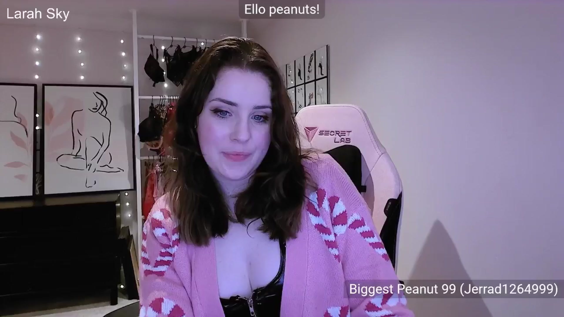 Gallery image thumbnail from Larah_Sky's myfreecams stream on, 12/25/2025, 21:53 image 1 of 20
