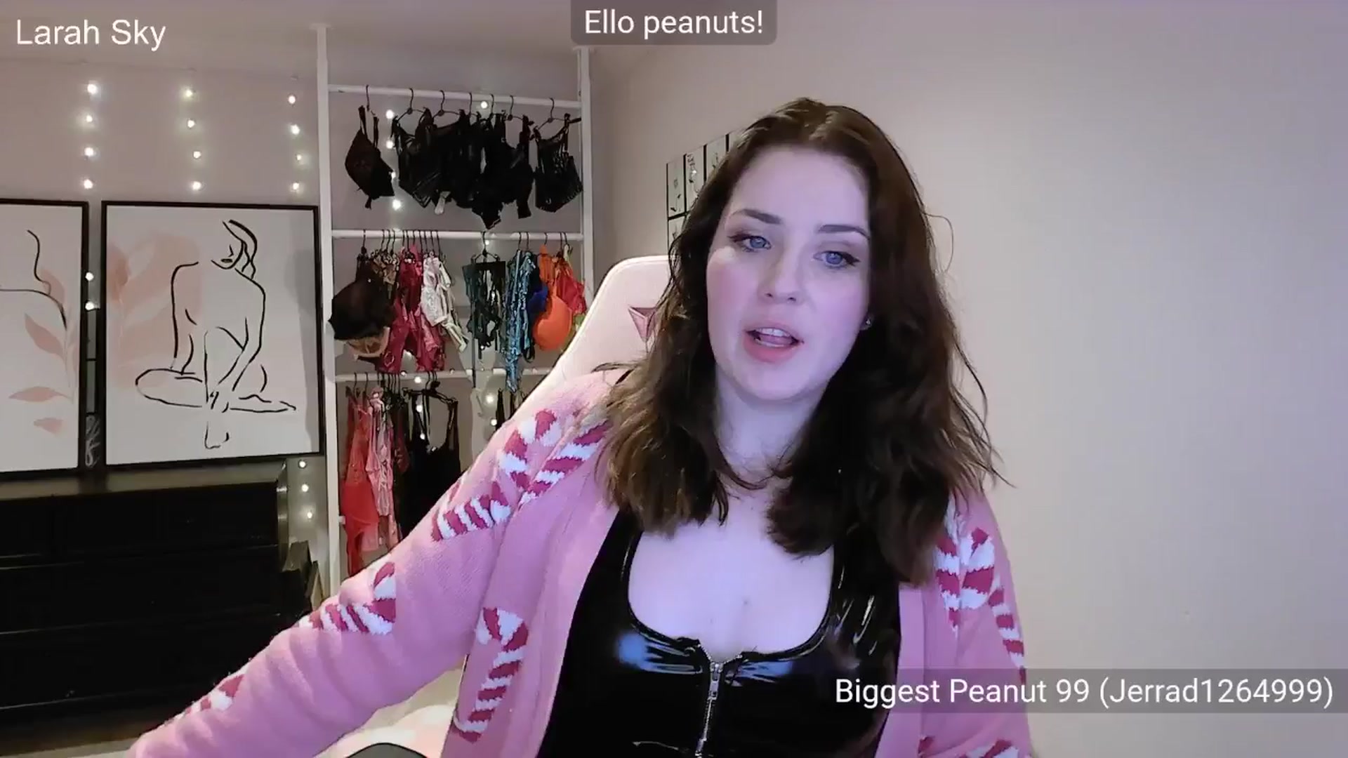 Gallery image thumbnail from Larah_Sky's myfreecams stream on, 12/25/2025, 21:53 image 12 of 20