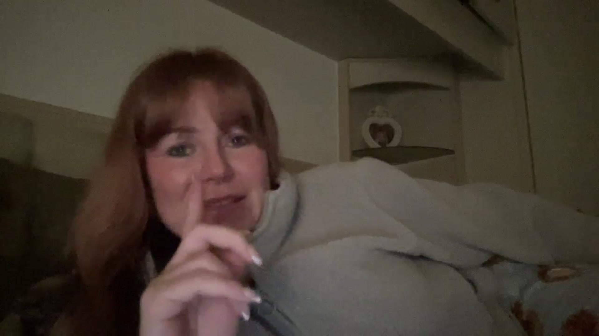 Gallery image thumbnail from LarasBirthday's myfreecams stream on, 01/04/2026, 19:17 image 2 of 20