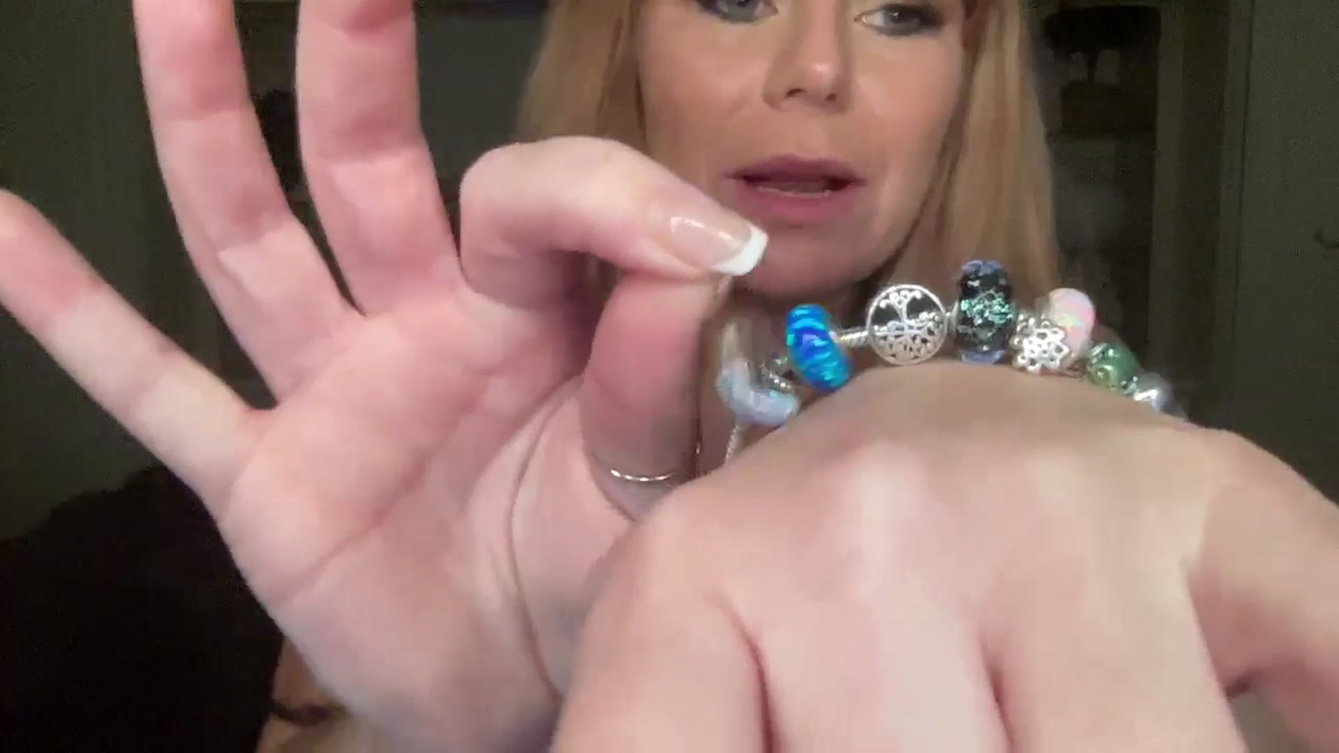 Gallery image thumbnail from LarasBirthday's myfreecams stream on, 01/17/2026, 24:04 image 6 of 20