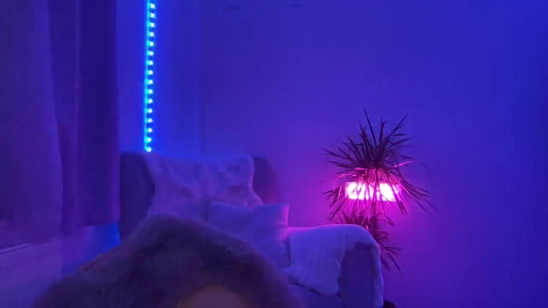 Gallery image thumbnail from LarasBirthday's myfreecams stream on, 01/30/2026, 23:44 image 10 of 20