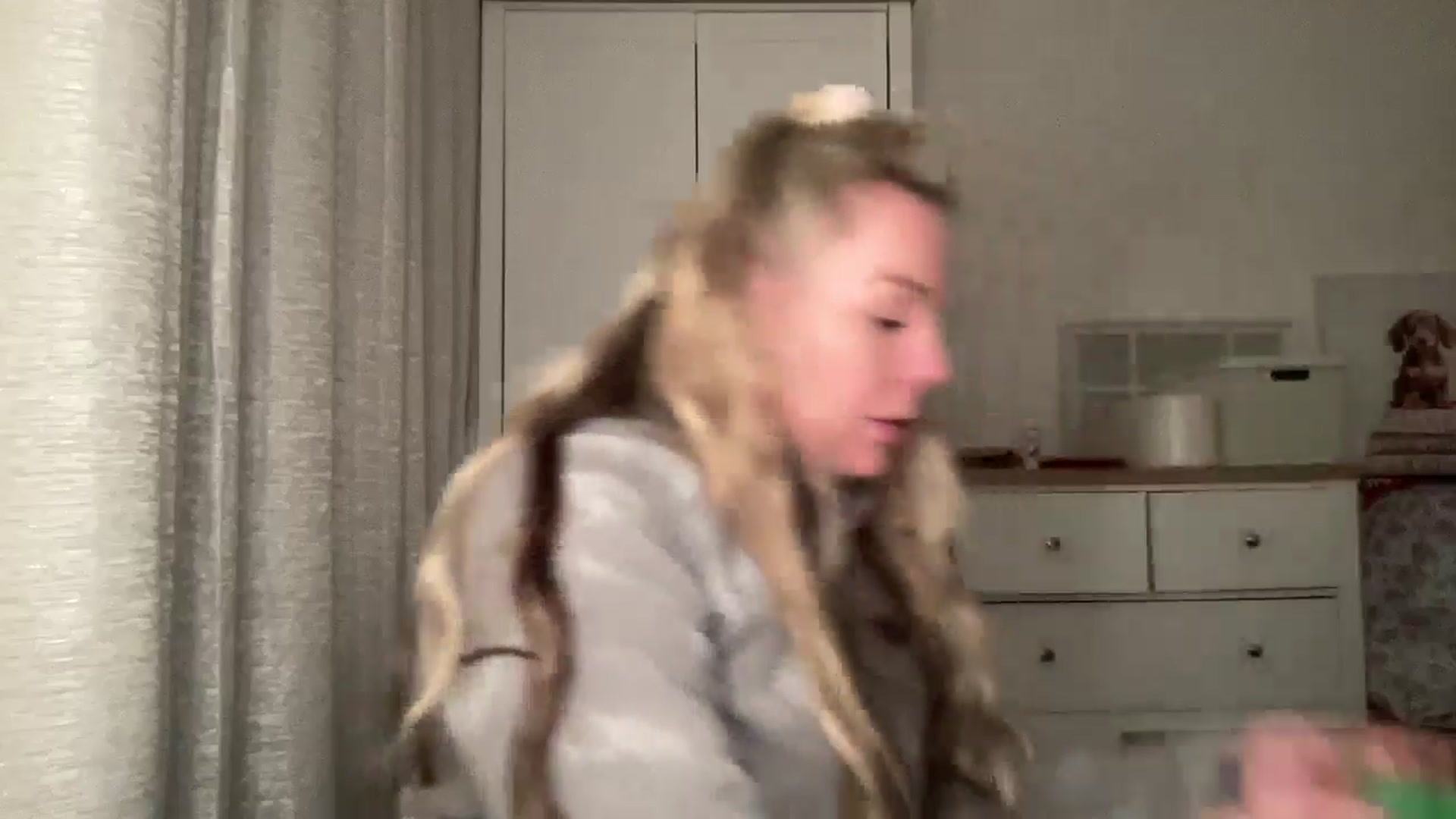 Gallery image thumbnail from LarasDen's myfreecams stream on, 11/18/2024, 19:47 image 12 of 20