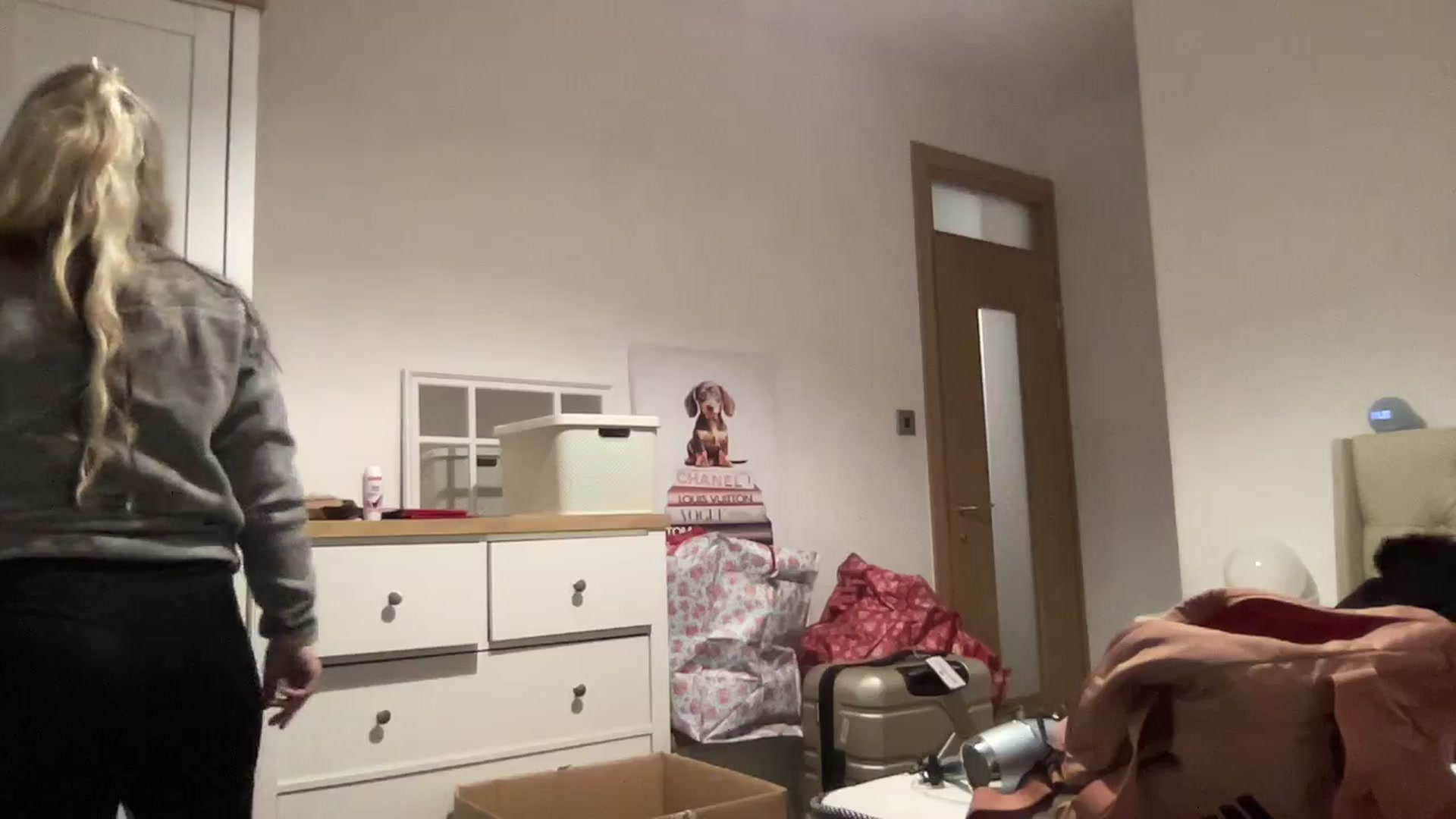 Gallery image thumbnail from LarasDen's myfreecams stream on, 11/18/2024, 19:47 image 10 of 20