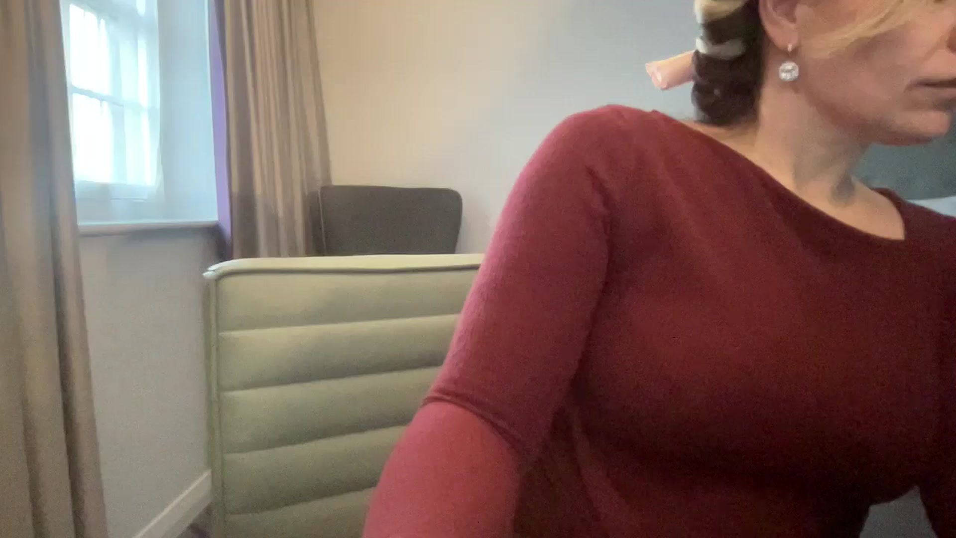 Gallery image thumbnail from LarasDen's myfreecams stream on, 03/14/2025, 15:24 image 14 of 20
