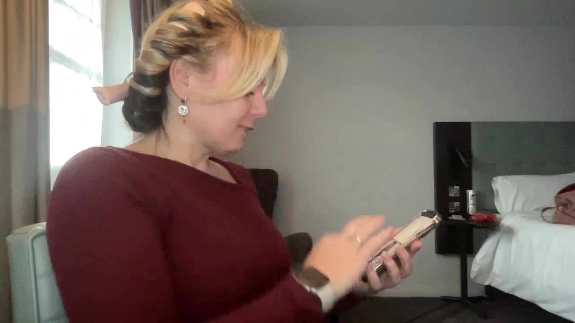 Gallery image thumbnail from LarasDen's myfreecams stream on, 03/14/2025, 15:42 image 14 of 20
