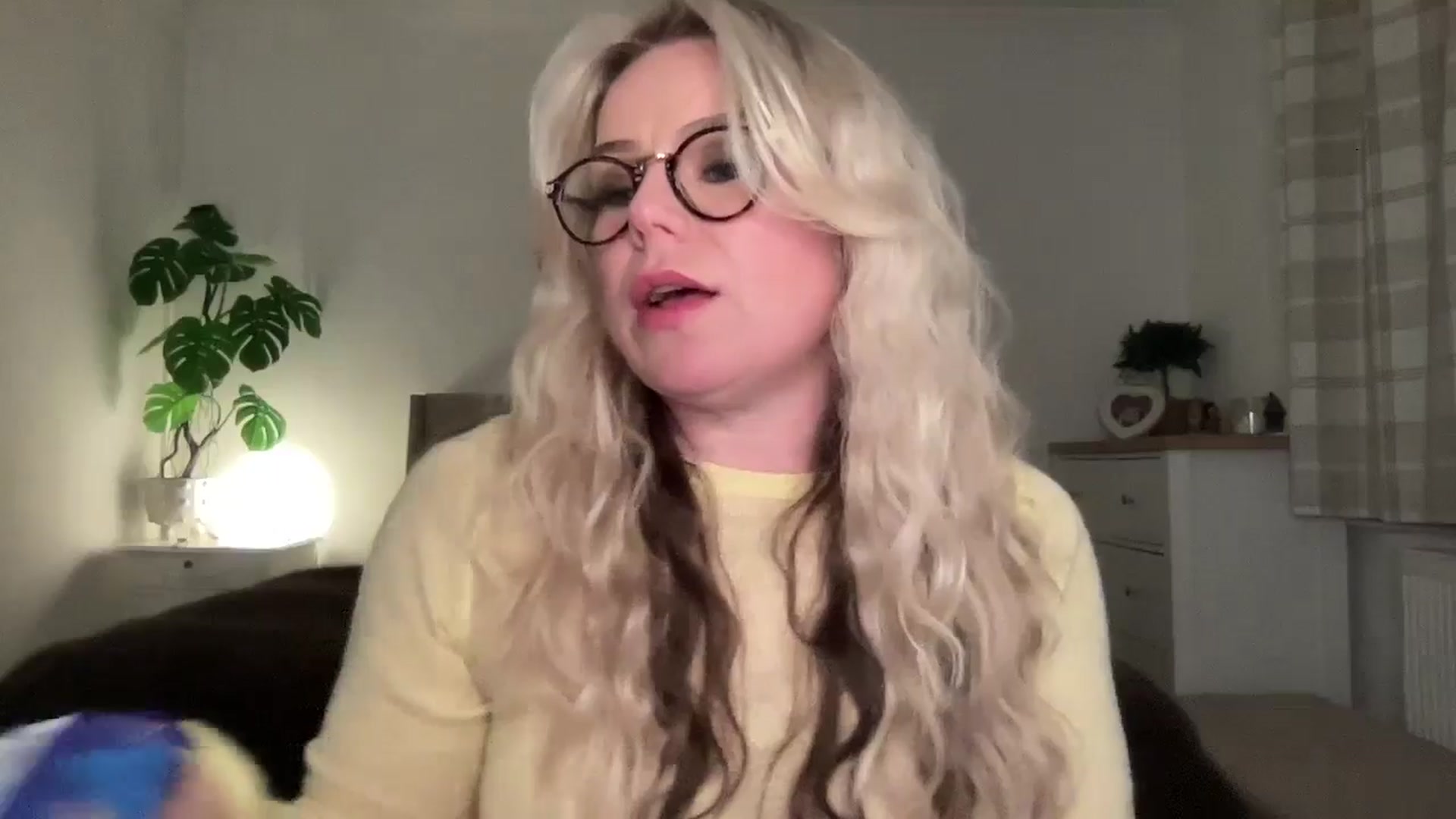 Gallery image thumbnail from LarasDen's myfreecams stream on, 04/17/2025, 23:58 image 5 of 20