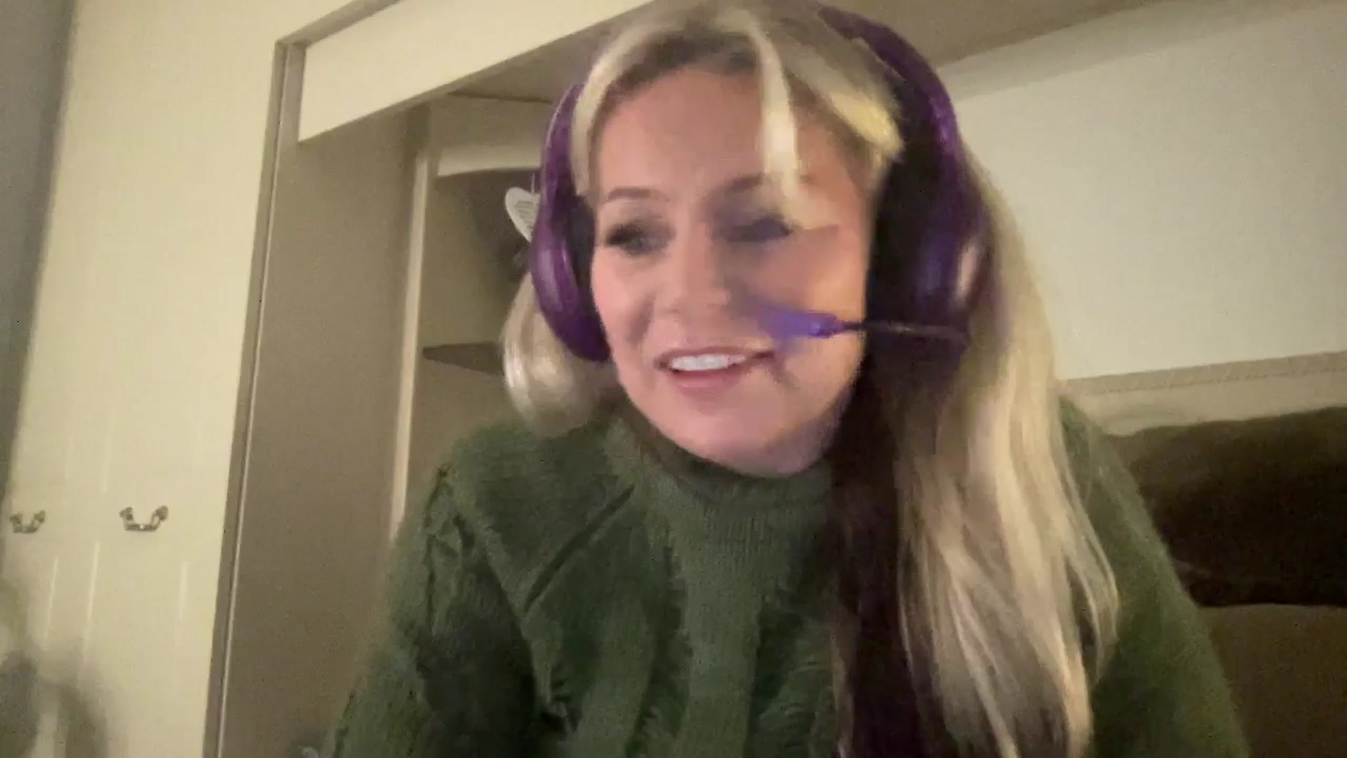 Gallery image thumbnail from LarasDen's myfreecams stream on, 10/30/2025, 22:35 image 12 of 20