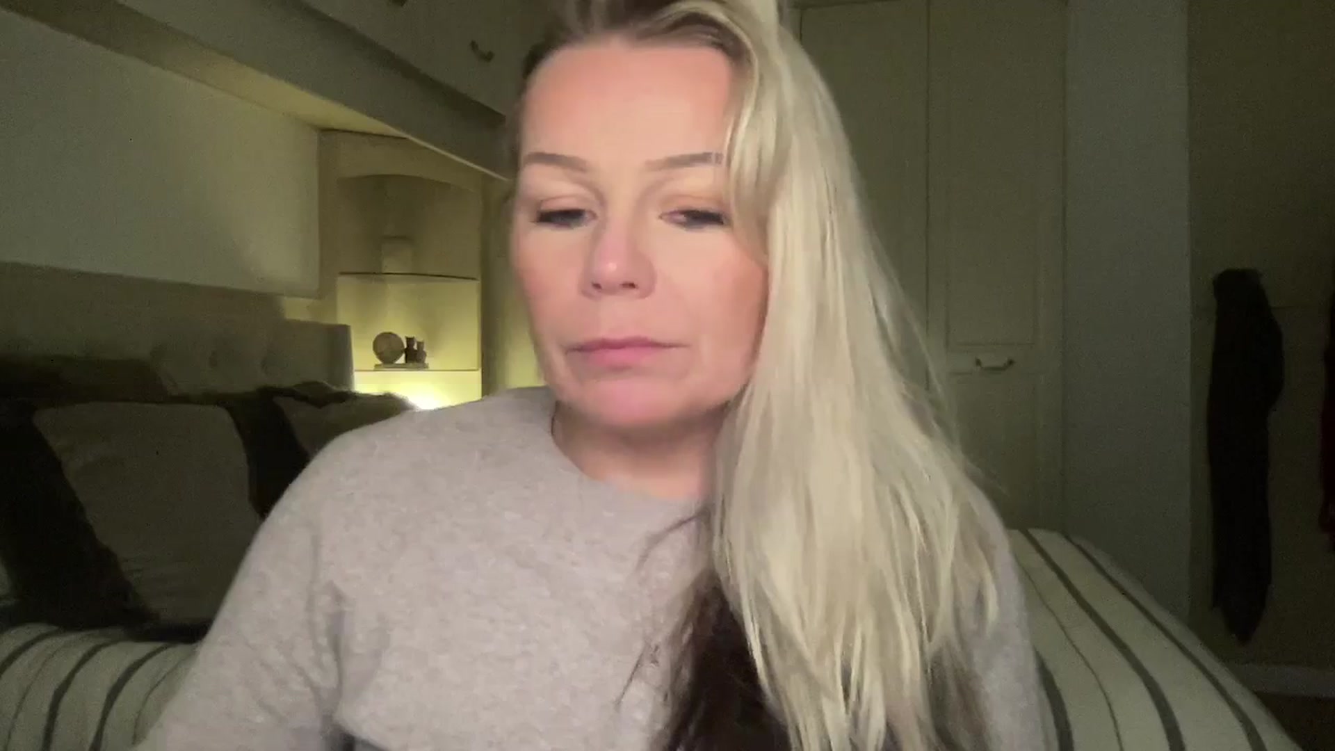 Gallery image thumbnail from LarasDen's myfreecams stream on, 11/26/2025, 19:40 image 5 of 20