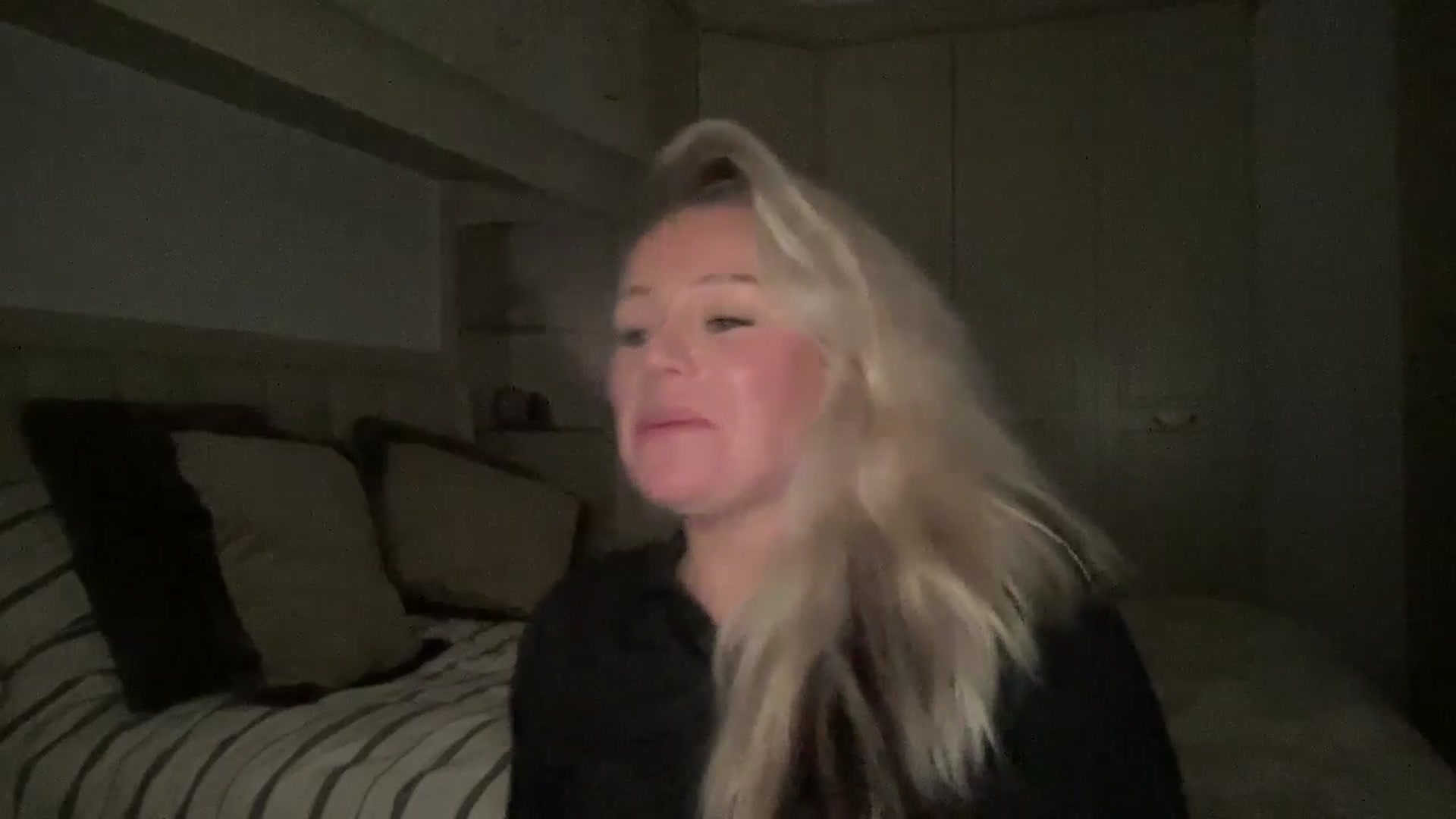 Gallery image thumbnail from LarasDen's myfreecams stream on, 12/01/2025, 20:13 image 13 of 20