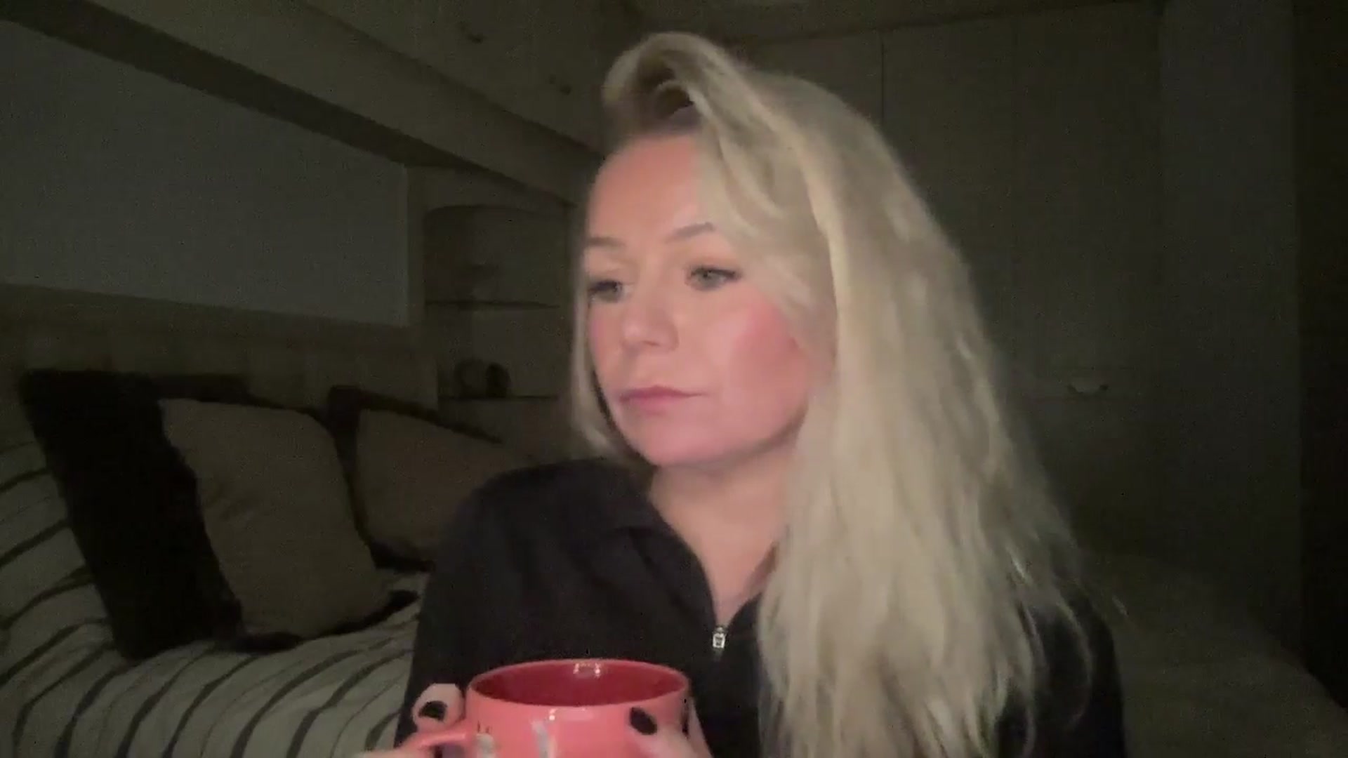 Gallery image thumbnail from LarasDen's myfreecams stream on, 12/01/2025, 20:13 image 12 of 20