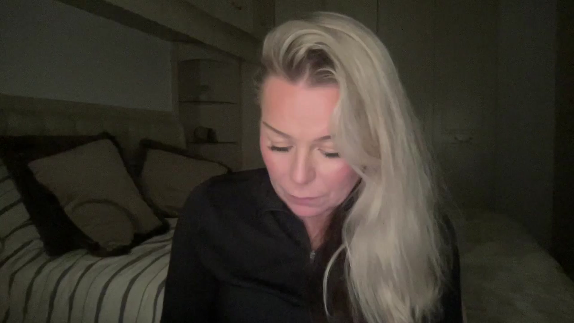 Gallery image thumbnail from LarasDen's myfreecams stream on, 12/01/2025, 20:13 image 19 of 20