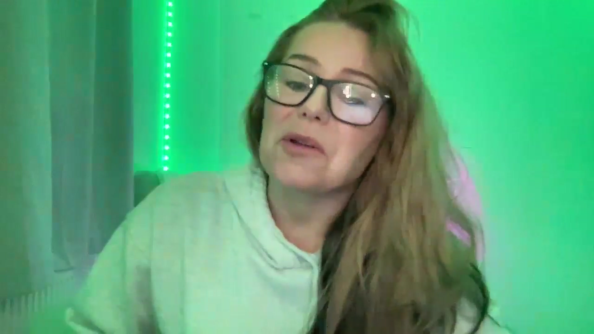 Gallery image thumbnail from LarasDen's myfreecams stream on, 02/10/2026, 19:21 image 13 of 20