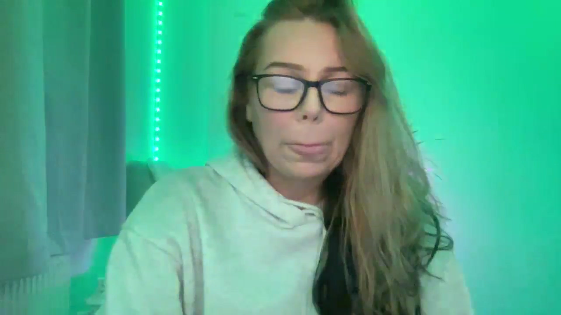 Gallery image thumbnail from LarasDen's myfreecams stream on, 02/10/2026, 19:21 image 20 of 20