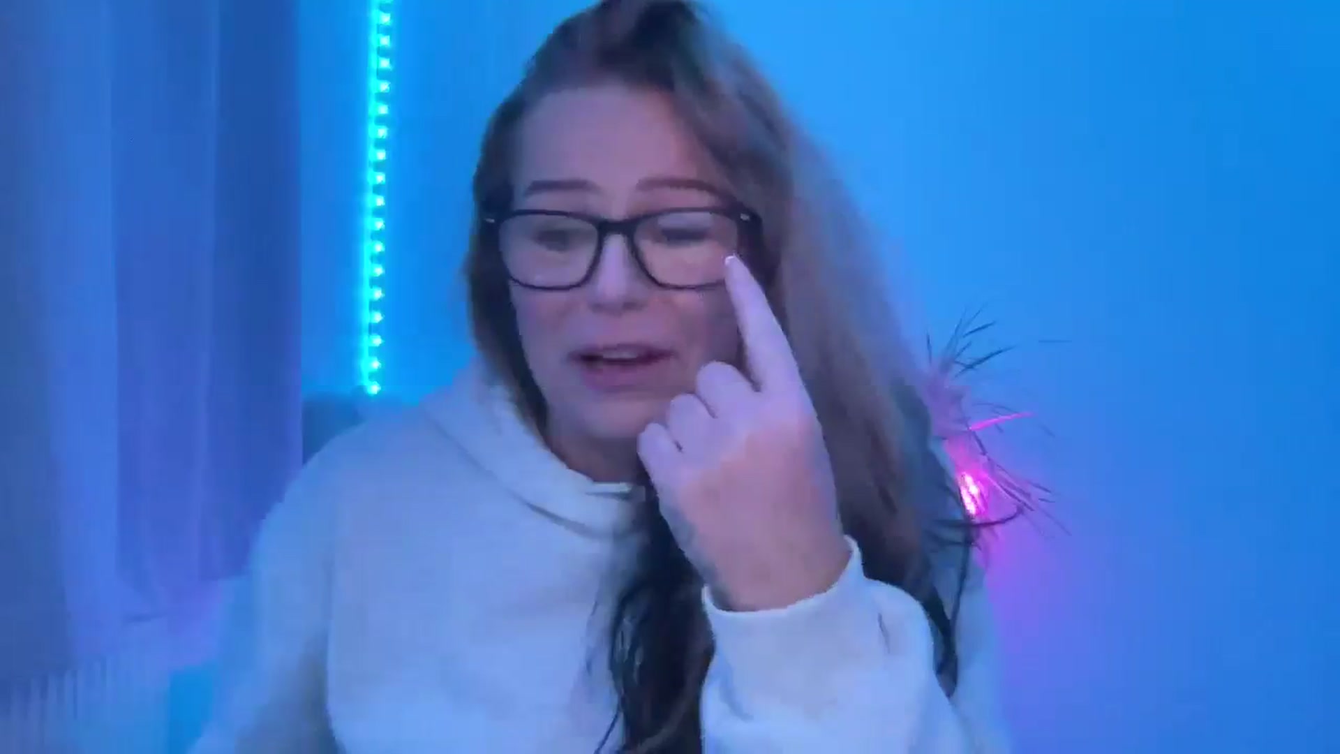 Gallery image thumbnail from LarasDen's myfreecams stream on, 02/10/2026, 19:21 image 7 of 20