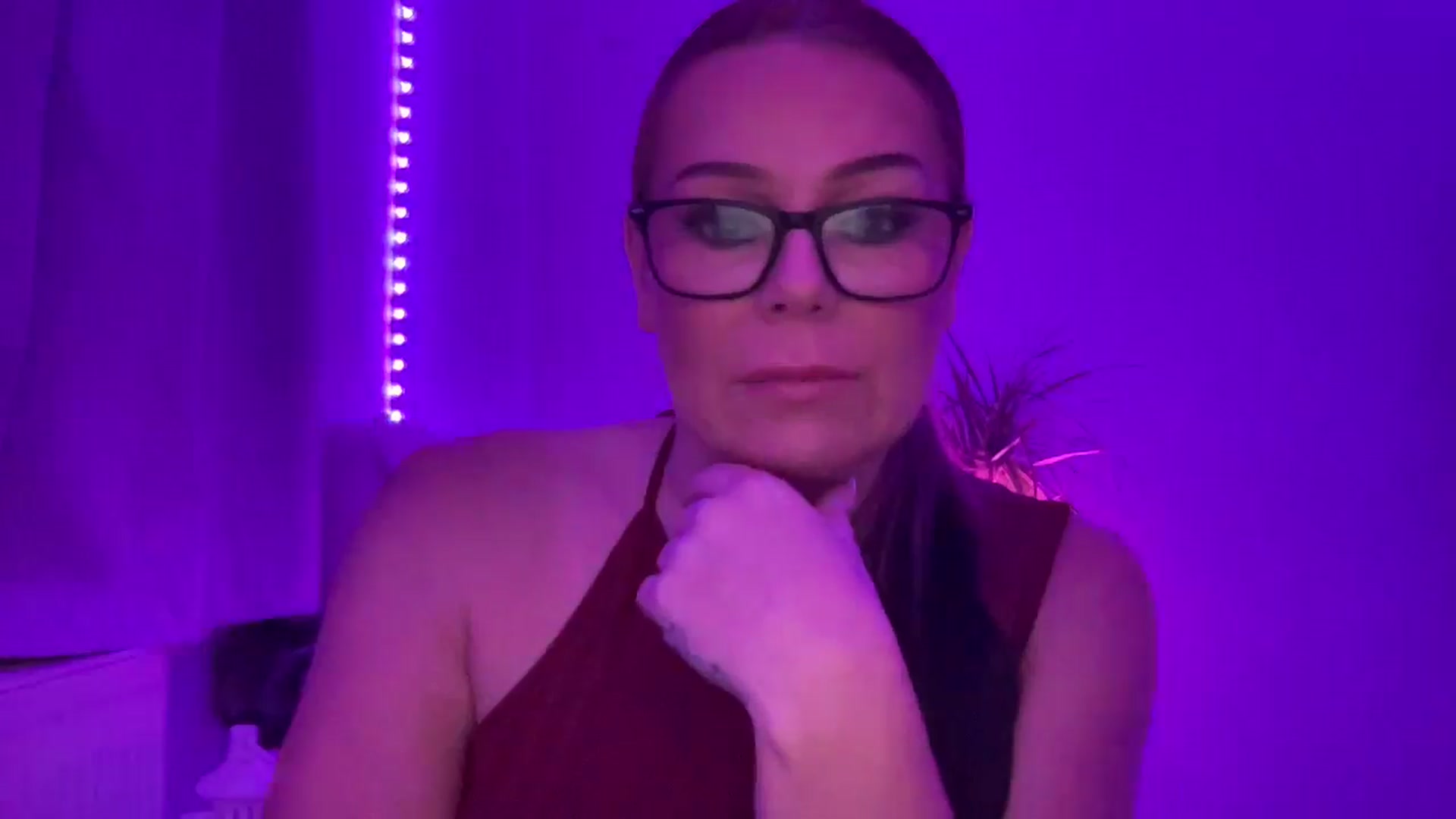 Gallery image thumbnail from LarasDen's myfreecams stream on, 02/14/2026, 21:56 image 2 of 20