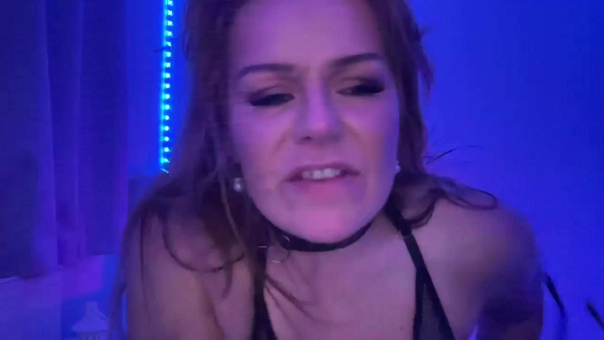 Gallery image thumbnail from LarasDen's myfreecams stream on, 02/28/2026, 01:08 image 1 of 20