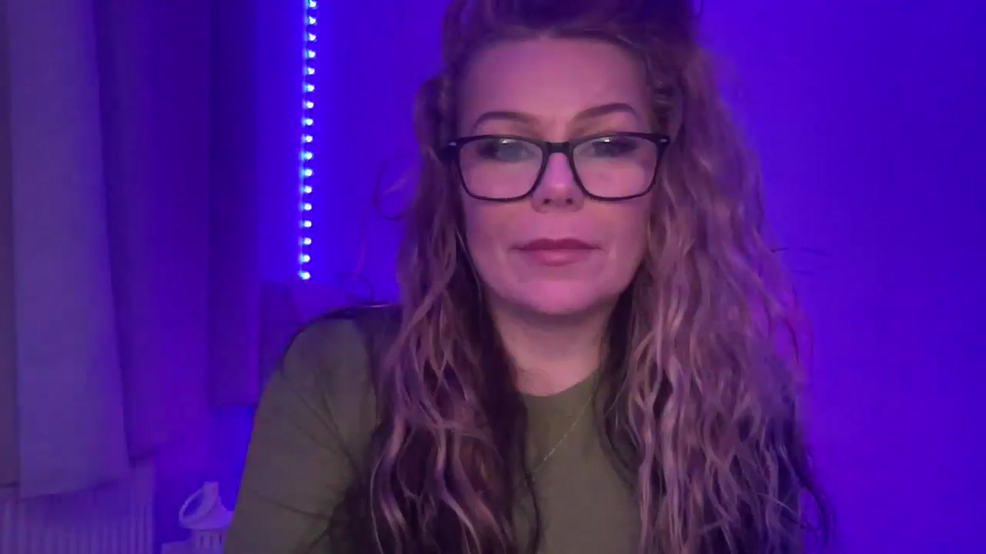 Gallery image thumbnail from LarasDen's myfreecams stream on, 03/28/2026, 24:04 image 15 of 20