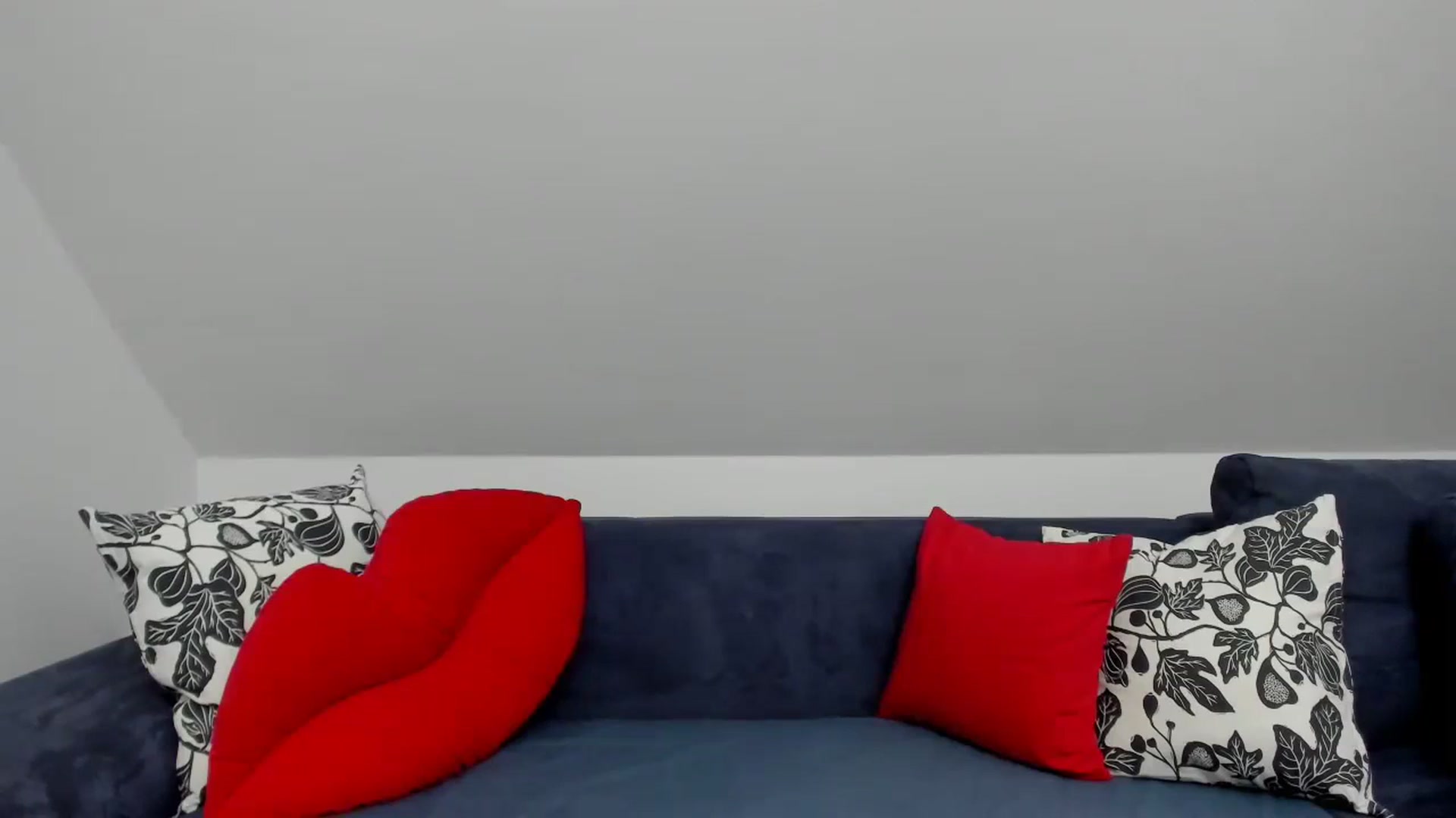 Gallery image thumbnail from LarisaSexxxy's myfreecams stream on, 10/17/2023, 19:35 image 17 of 20
