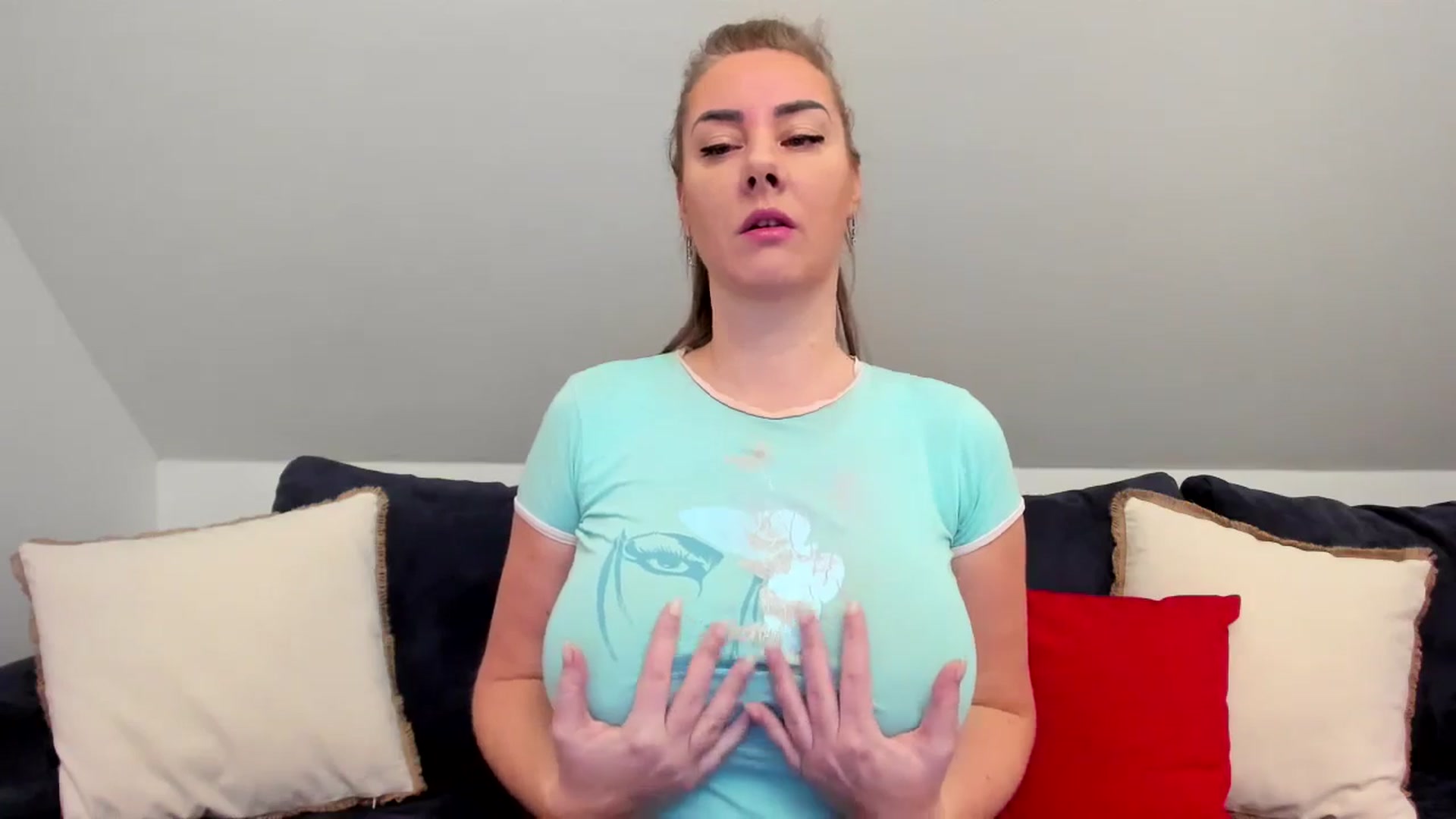 Gallery image thumbnail from LarisaSexxxy's myfreecams stream on, 02/23/2025, 21:08 image 3 of 20