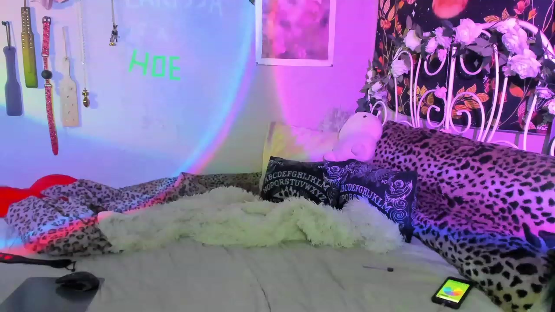 Gallery image thumbnail from LarissaLarson's myfreecams stream on, 11/22/2022, 05:50 image 9 of 20