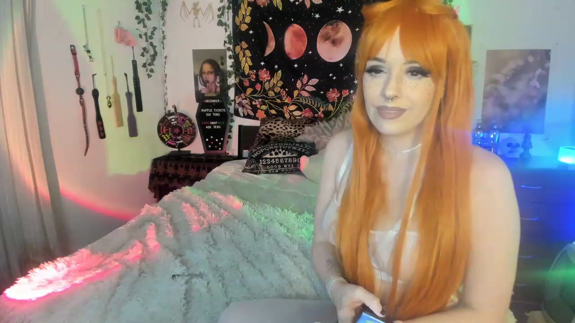 Gallery image thumbnail from LarissaLarson's myfreecams stream on, 11/29/2022, 05:42 image 11 of 20