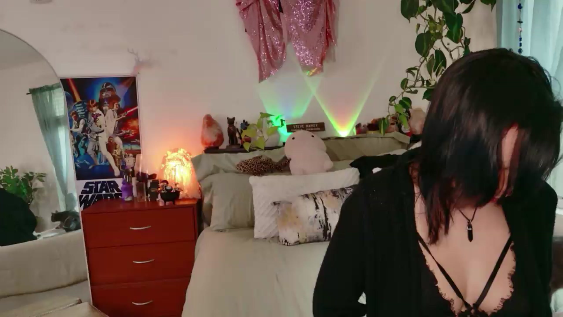 Gallery image thumbnail from LarissaLarson's myfreecams stream on, 06/09/2026, 24:01 image 1 of 20