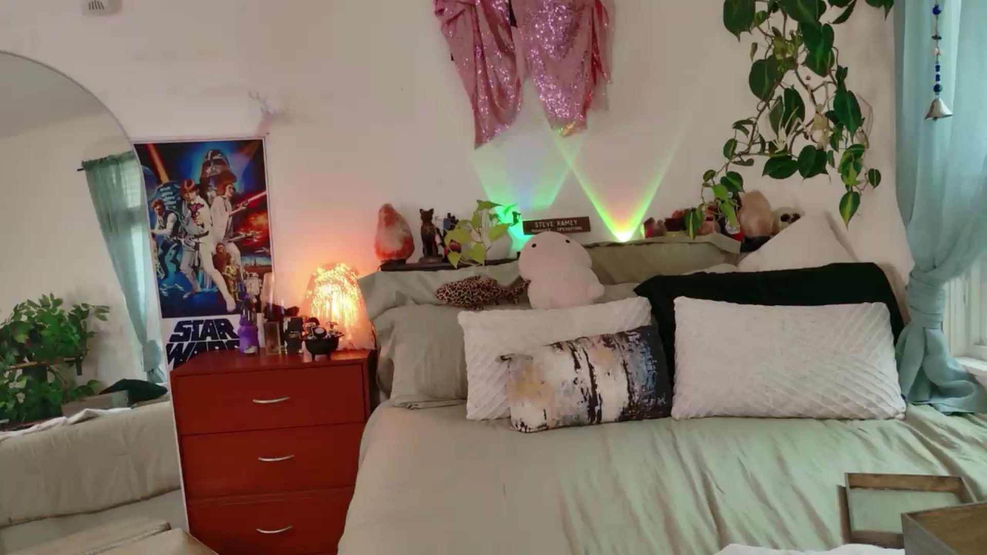Gallery image thumbnail from LarissaLarson's myfreecams stream on, 06/09/2026, 24:01 image 12 of 20