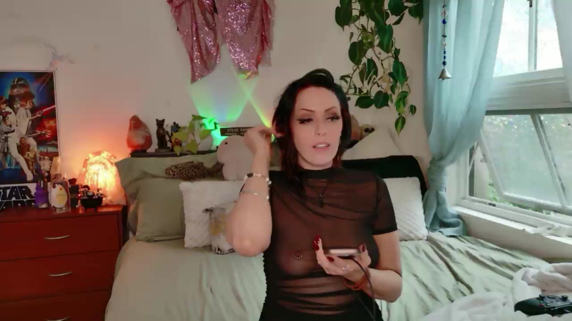 Gallery image thumbnail from LarissaLarson's myfreecams stream on, 06/09/2026, 24:38 image 18 of 20