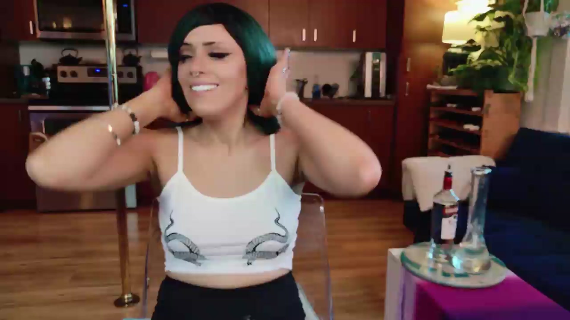 Gallery image thumbnail from LarissaLarson's myfreecams stream on, 08/19/2026, 03:09 image 2 of 20