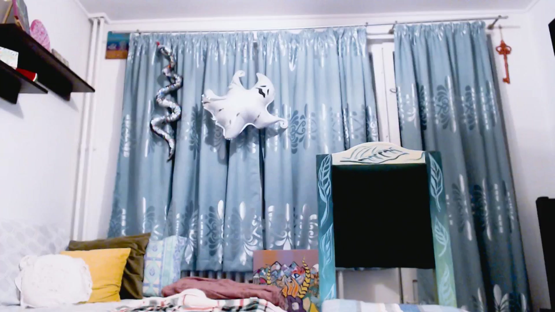 Gallery image thumbnail from Lasagna_maze's myfreecams stream on, 11/13/2025, 18:18 image 3 of 20