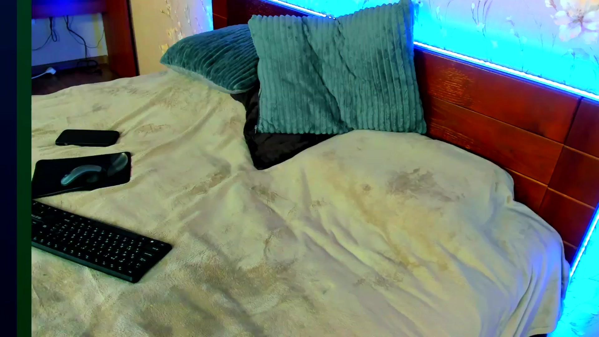 Gallery image thumbnail from LassCherry18's myfreecams stream on, 03/06/2026, 15:56 image 19 of 20