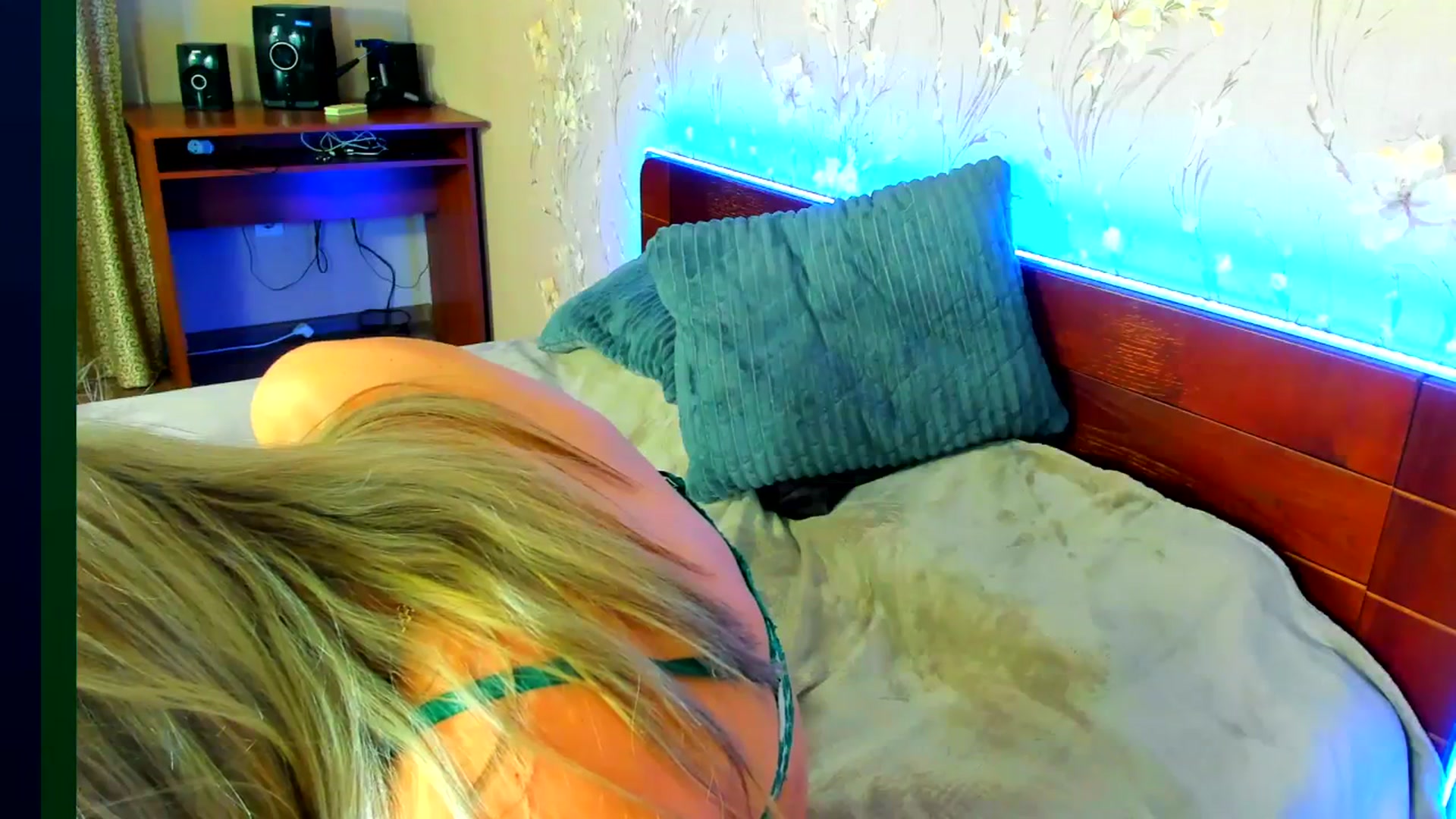 Gallery image thumbnail from LassCherry18's myfreecams stream on, 03/09/2026, 16:04 image 18 of 20
