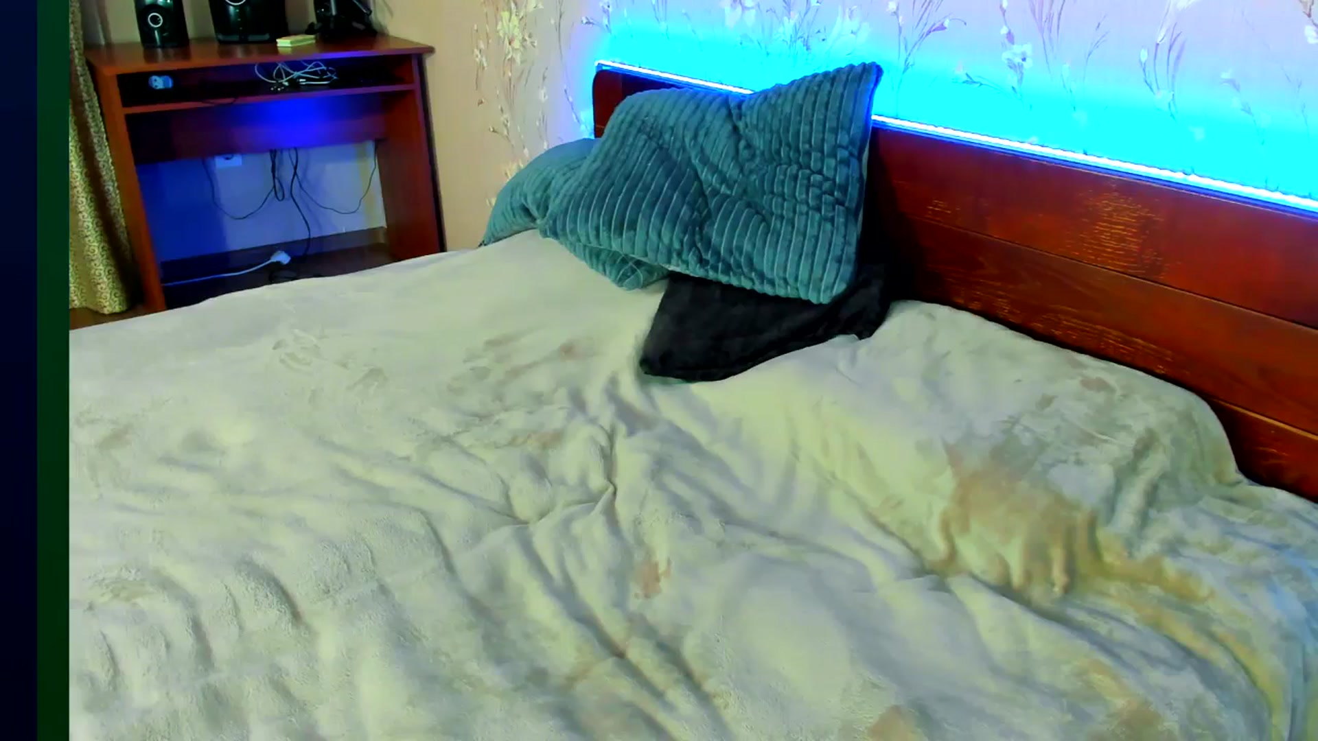 Gallery image thumbnail from LassCherry18's myfreecams stream on, 03/10/2026, 16:55 image 12 of 20