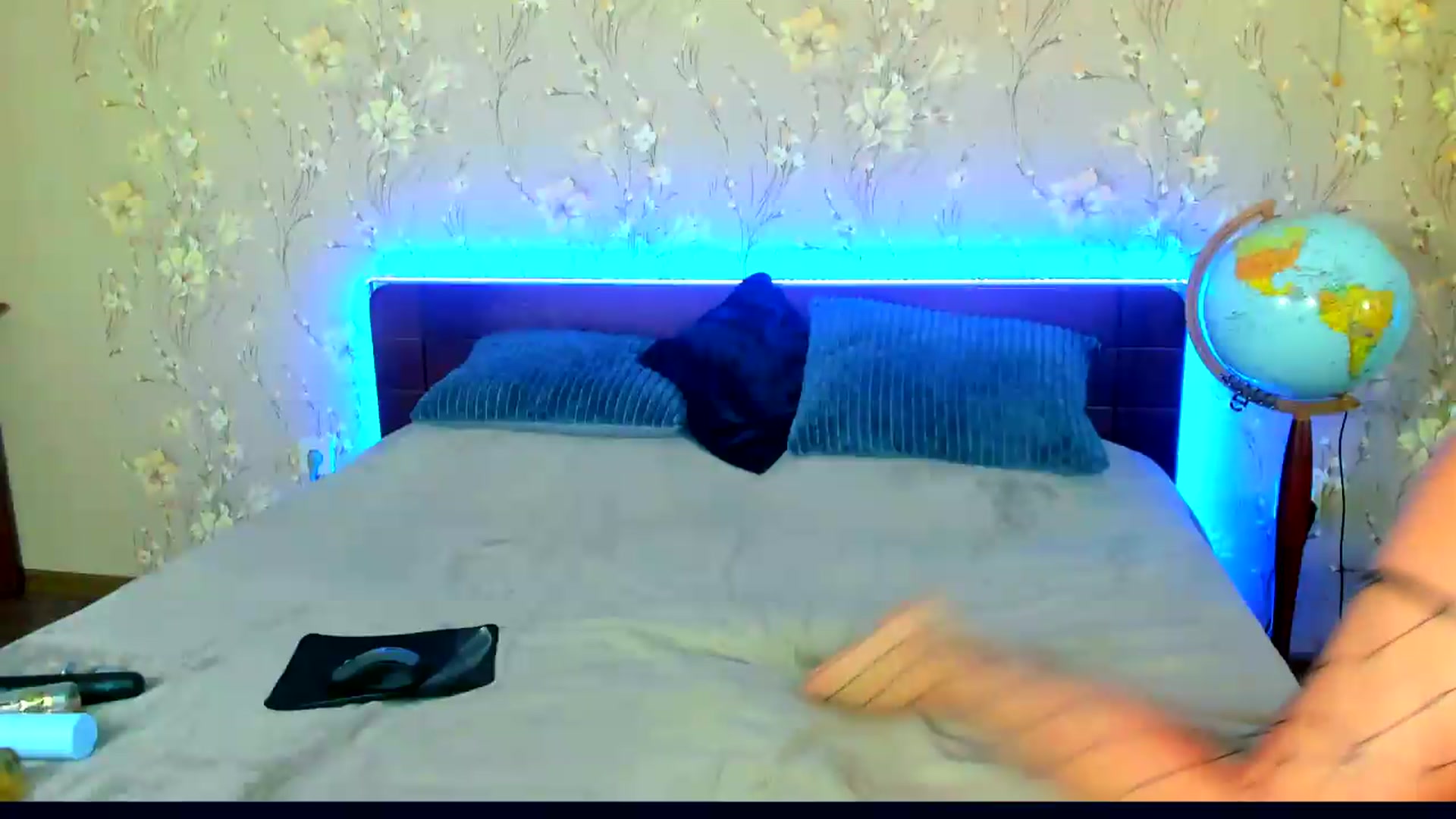 Gallery image thumbnail from LassCherry18's myfreecams stream on, 05/10/2026, 15:02 image 18 of 20