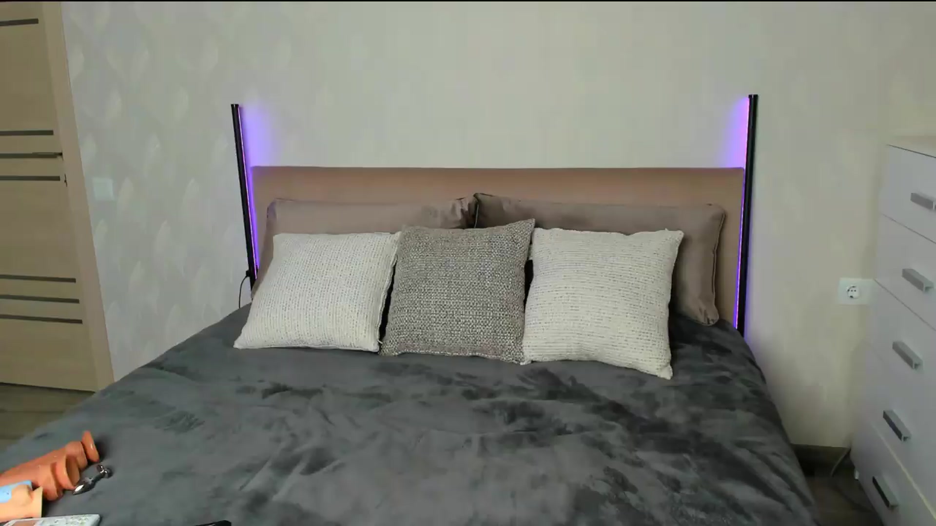 Gallery image thumbnail from LassCherry18's myfreecams stream on, 07/27/2026, 13:23 image 18 of 20
