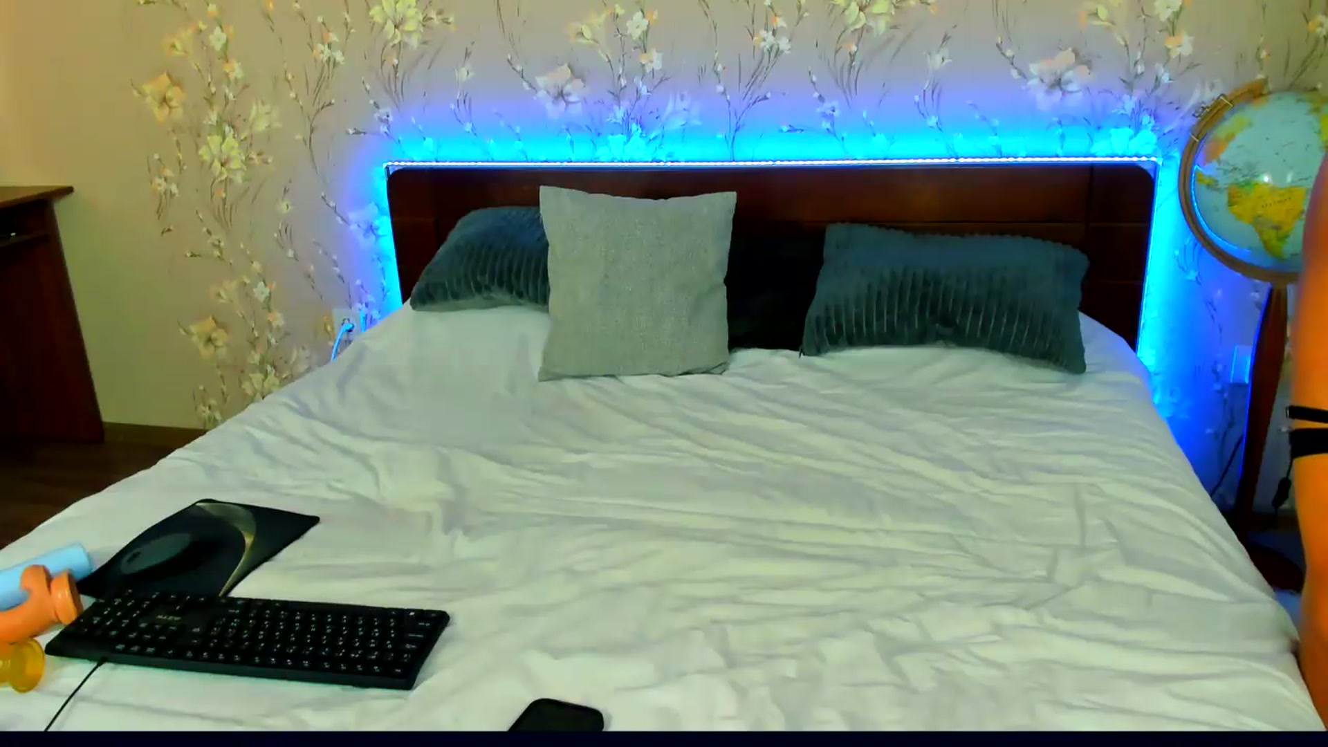 Gallery image thumbnail from LassCherry18's myfreecams stream on, 08/06/2026, 14:51 image 14 of 20