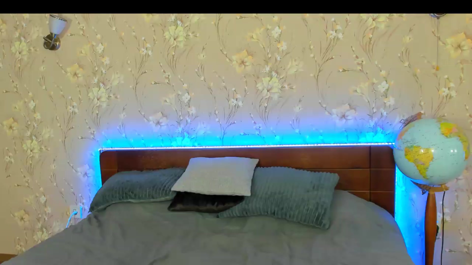 Gallery image thumbnail from LassCherry18's myfreecams stream on, 09/10/2026, 14:46 image 16 of 20