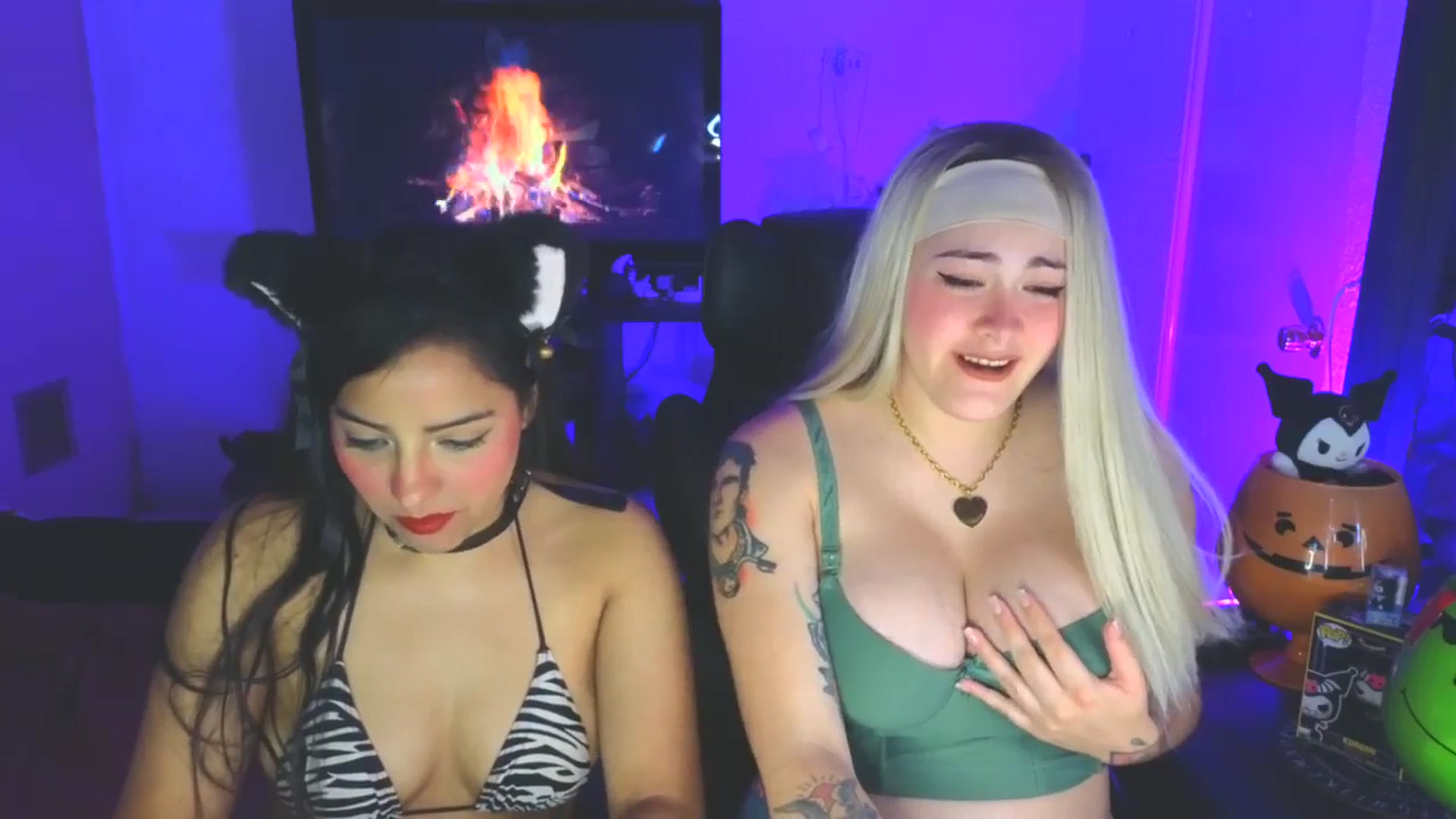 Gallery image thumbnail from LatinaMilf_'s myfreecams stream on, 07/20/2025, 24:59 image 10 of 20