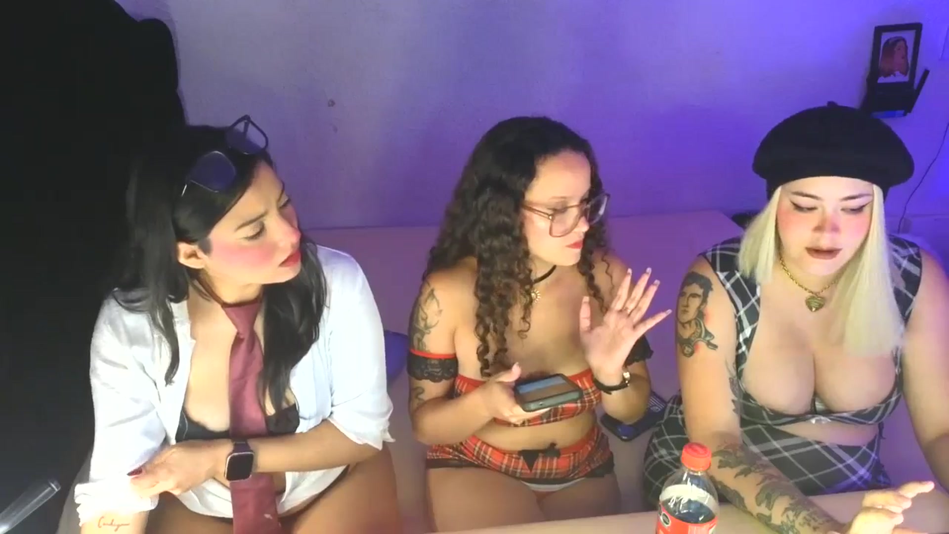 Gallery image thumbnail from LatinaMilf_'s myfreecams stream on, 09/20/2025, 24:27 image 5 of 20