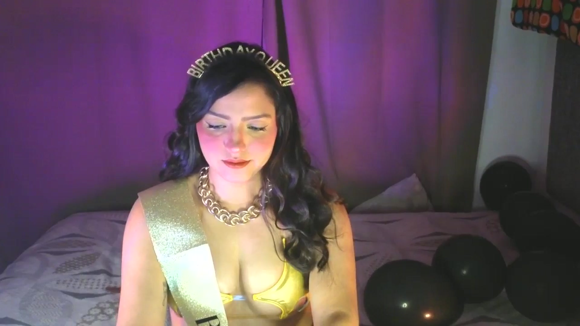 Gallery image thumbnail from LatinaMilf_'s myfreecams stream on, 09/25/2025, 23:41 image 2 of 20