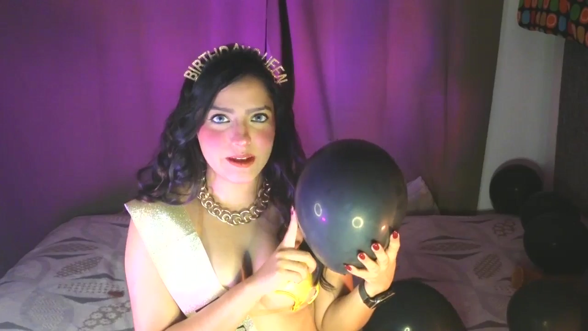 Gallery image thumbnail from LatinaMilf_'s myfreecams stream on, 09/25/2025, 23:41 image 7 of 20