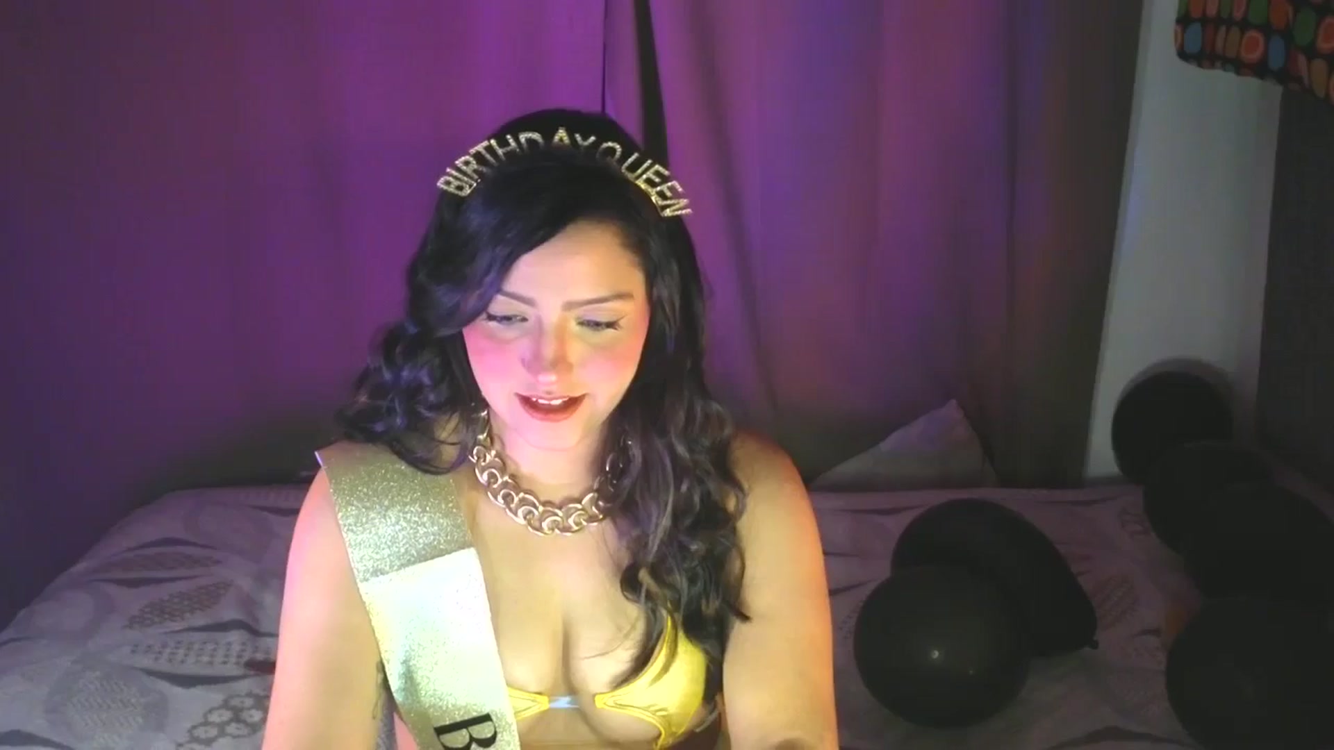 Gallery image thumbnail from LatinaMilf_'s myfreecams stream on, 09/25/2025, 23:41 image 4 of 20