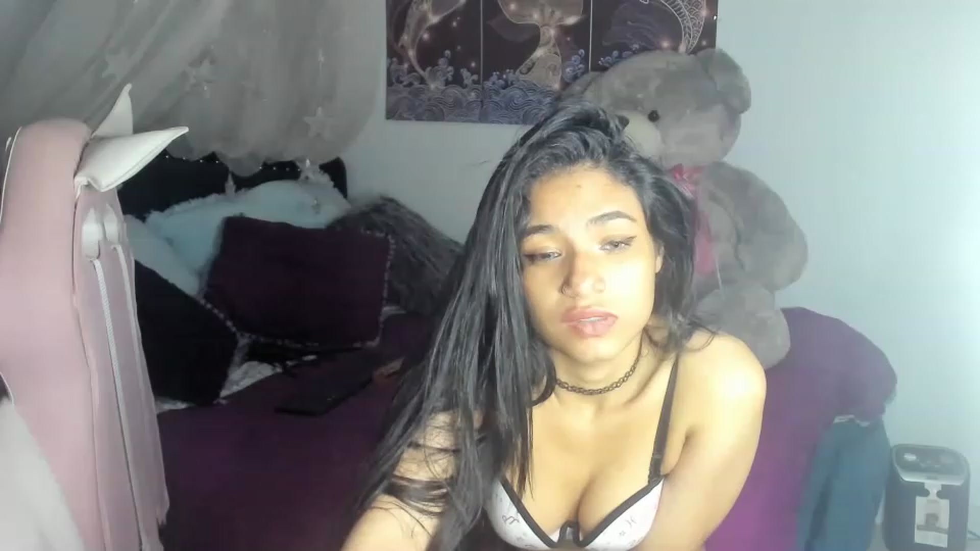 Gallery image thumbnail from Latinangel1_'s myfreecams stream on, 11/18/2022, 04:46 image 10 of 20