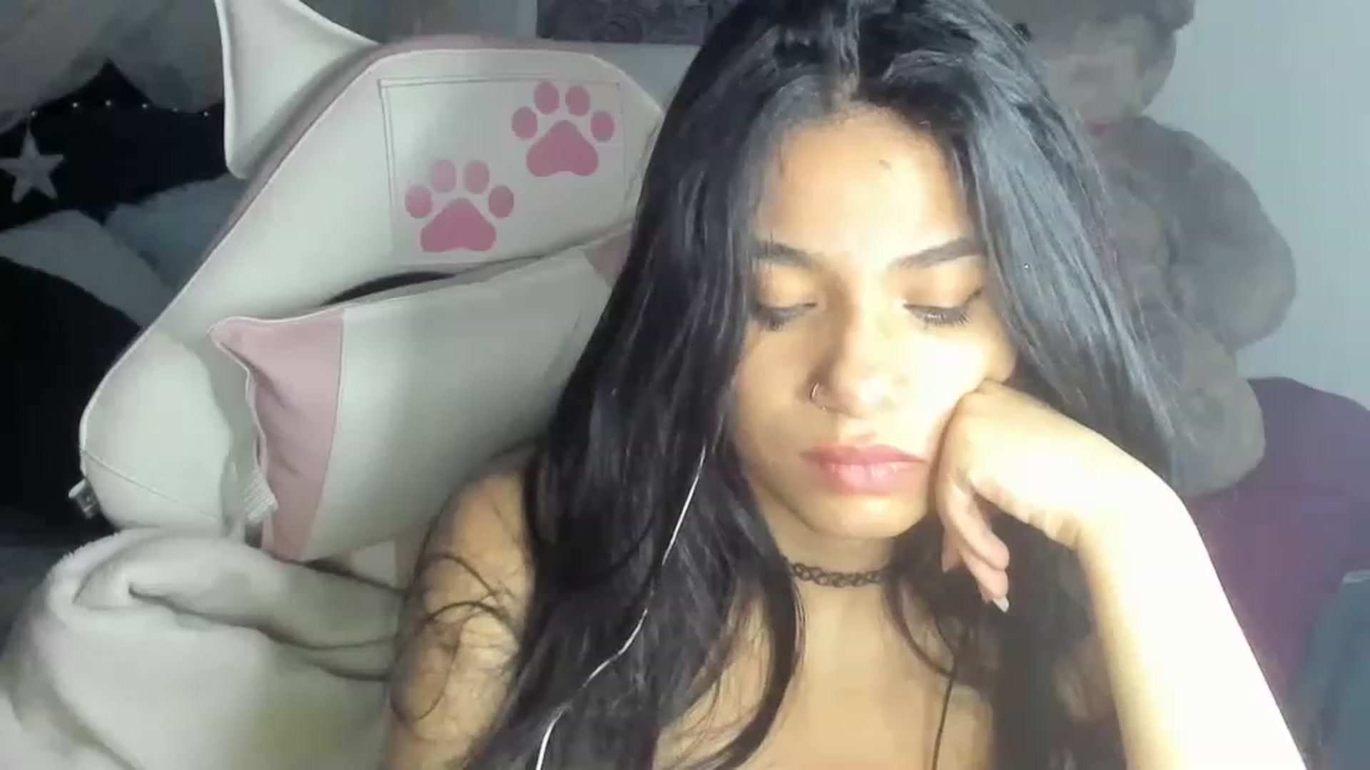 Gallery image thumbnail from Latinangel1_'s myfreecams stream on, 11/18/2022, 04:46 image 17 of 20
