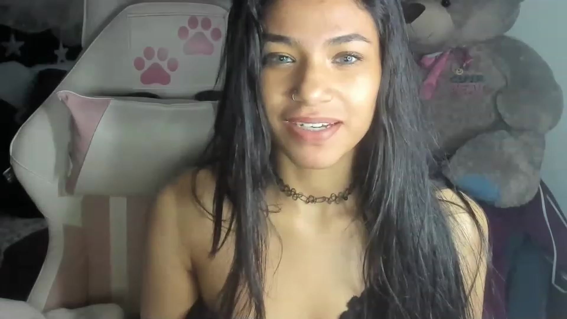 Gallery image thumbnail from Latinangel1_'s myfreecams stream on, 11/24/2022, 06:33 image 14 of 20