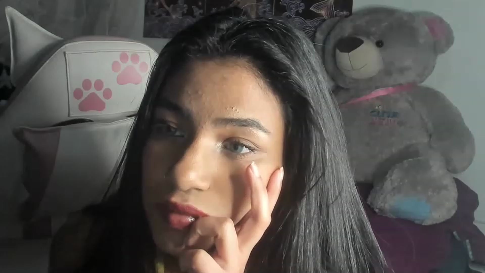 Gallery image thumbnail from Latinangel1_'s myfreecams stream on, 11/27/2022, 07:33 image 18 of 20